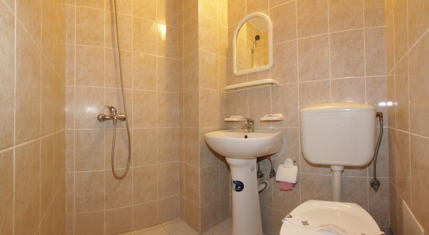 Hotel Seneca Бая Маре Екстериор снимка